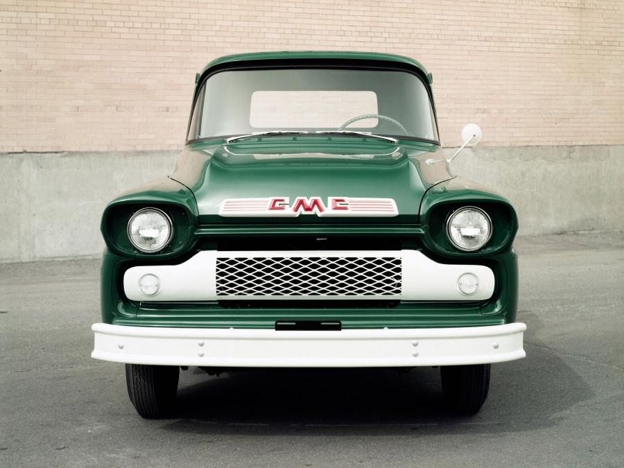  GMC S-100 Suburban Pickup 1958 года  (фото 2 из 2)